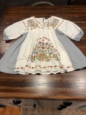 Embroidered floral tunic Dress medium